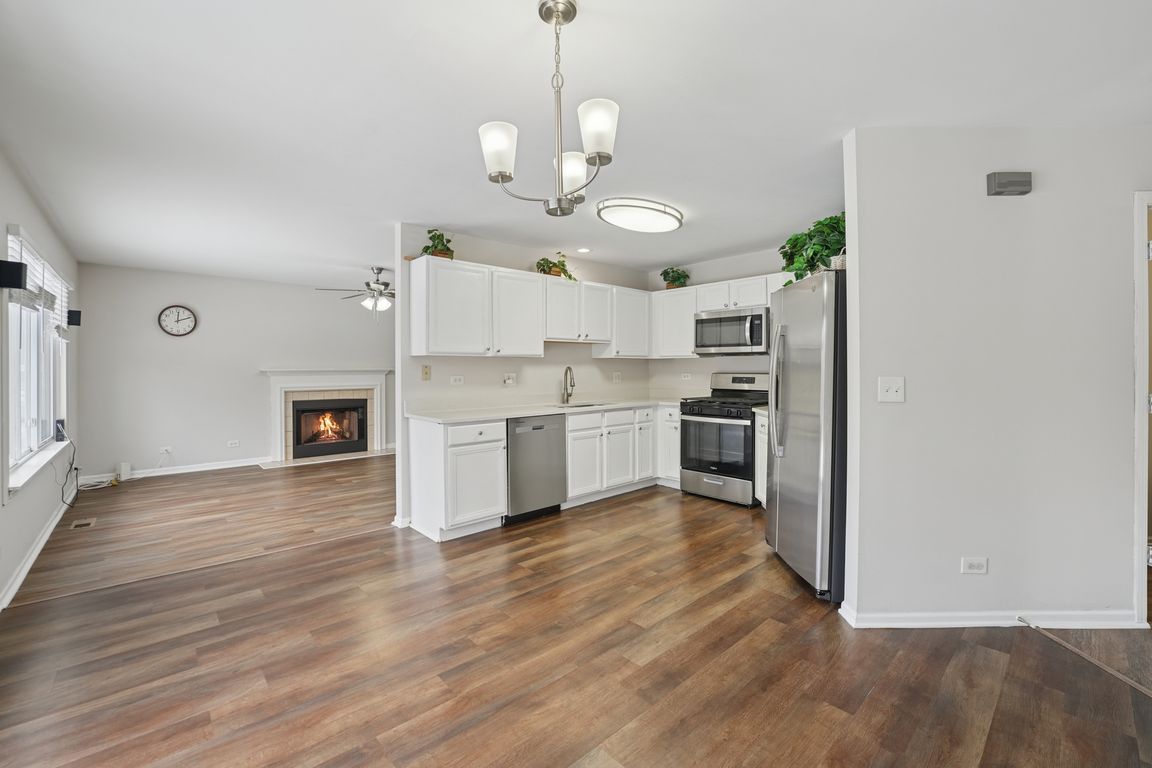 next background image