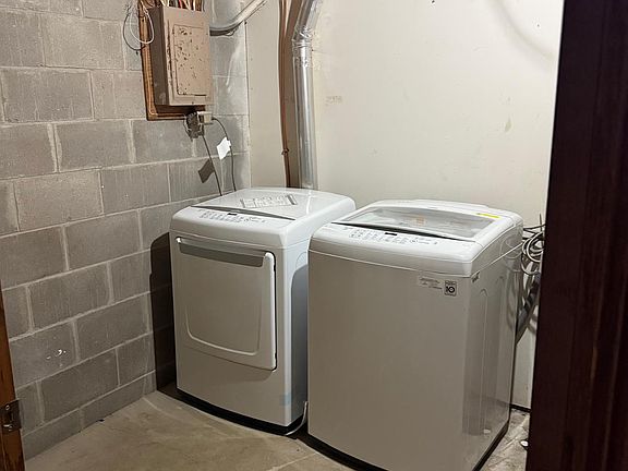 3rd image of 753 Robert St S #753