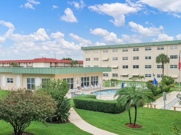 810 SE 7th St #A307, Deerfield Beach, FL 33441
