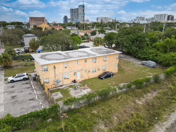 1010 9th St, West Palm Beach, FL