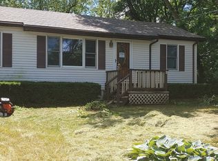 33052 N Ridge Rd, Grayslake, IL 60030