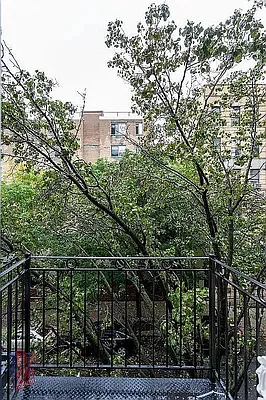 Rented by REAL New York | media 23