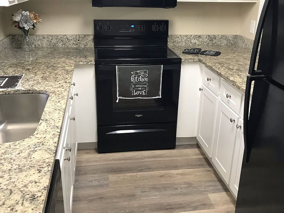 1st image of 4332 W North B St #109