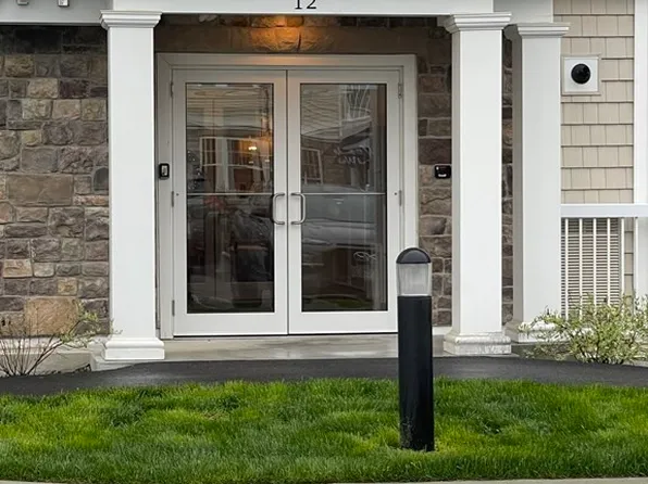 12206 Peters Farm Way #12206, Westborough, MA 01581