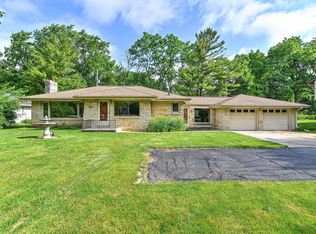 10422 W Grange Ave, Hales Corners, WI 53130