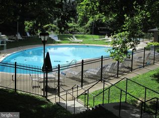 1805 Snow Meadow Ln UNIT 301, Baltimore, MD 21209