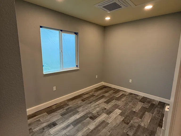 737 Walnut St — Photo 15