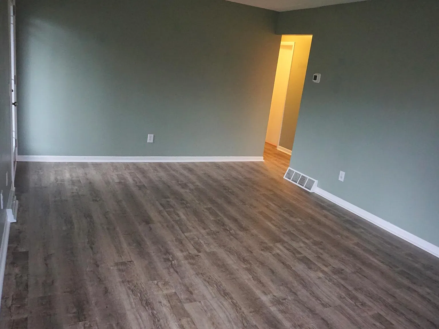 3 bed, 1464 sqft, $2,195 — Photo 4