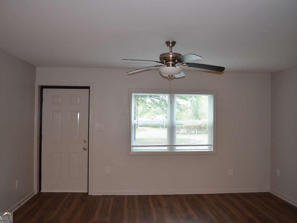 1st image of 14 Stafford St NW #B