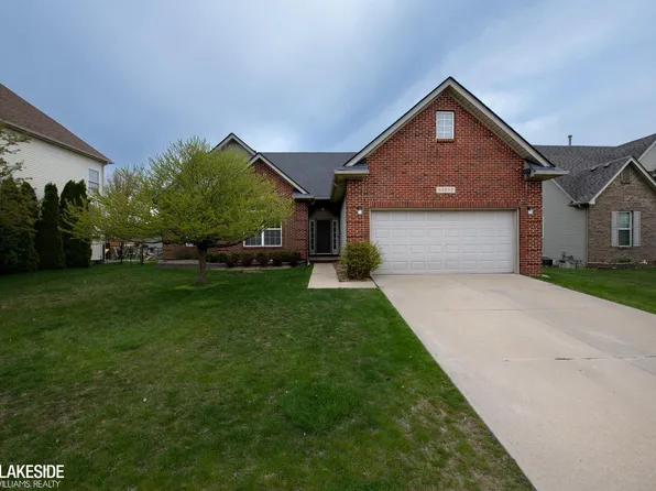 34659 Cedar Rdg, Richmond, MI 48062