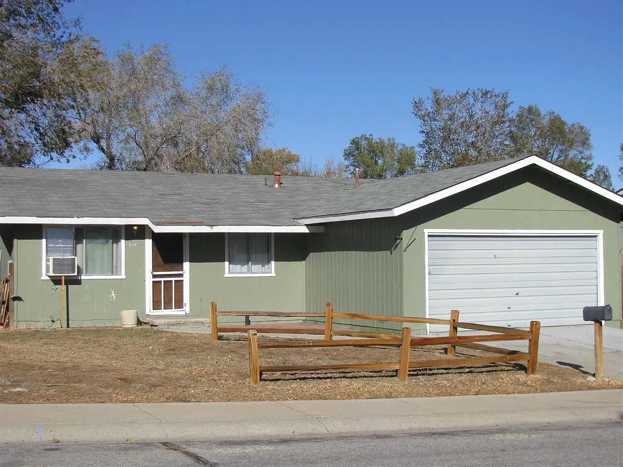 924 Opalite Dr photo 1