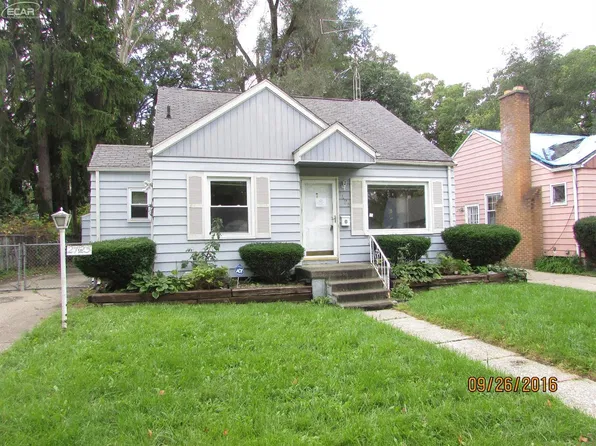 2125 Copeman Blvd, Flint, MI 48504