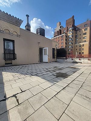 1st image of 201 E 35th St Penthouse F