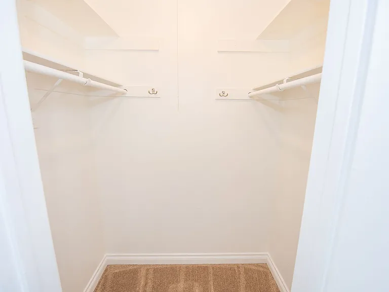 455 Ballantyne St #8 — Photo 17
