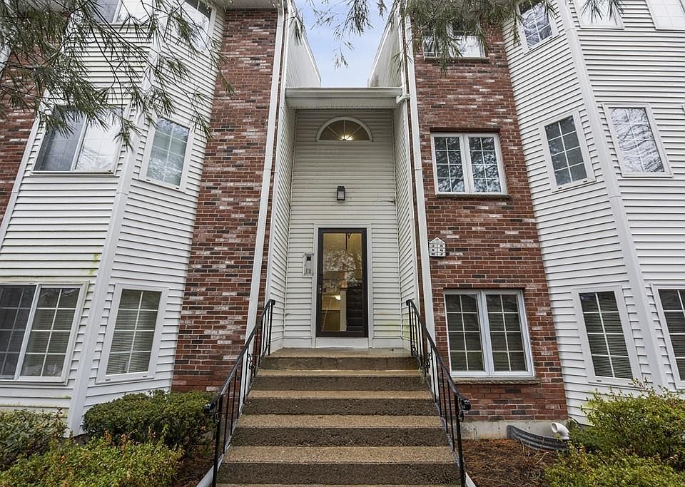 1st image of 116 Tall Oaks Dr