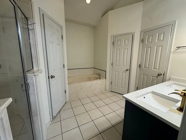 1343 Island Pl E — Photo 19