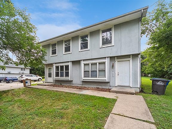2nd image of 4011 SE 8th St