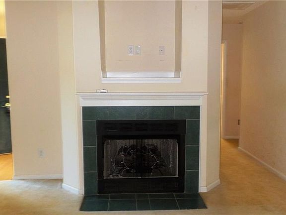 3rd image of 519 Mountview Dr