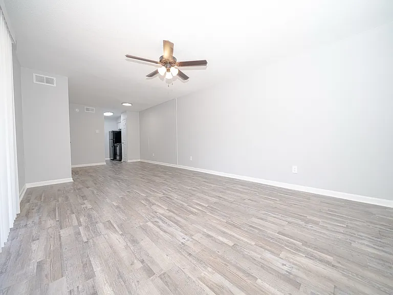 Cantera Apartment Homes — Photo 11