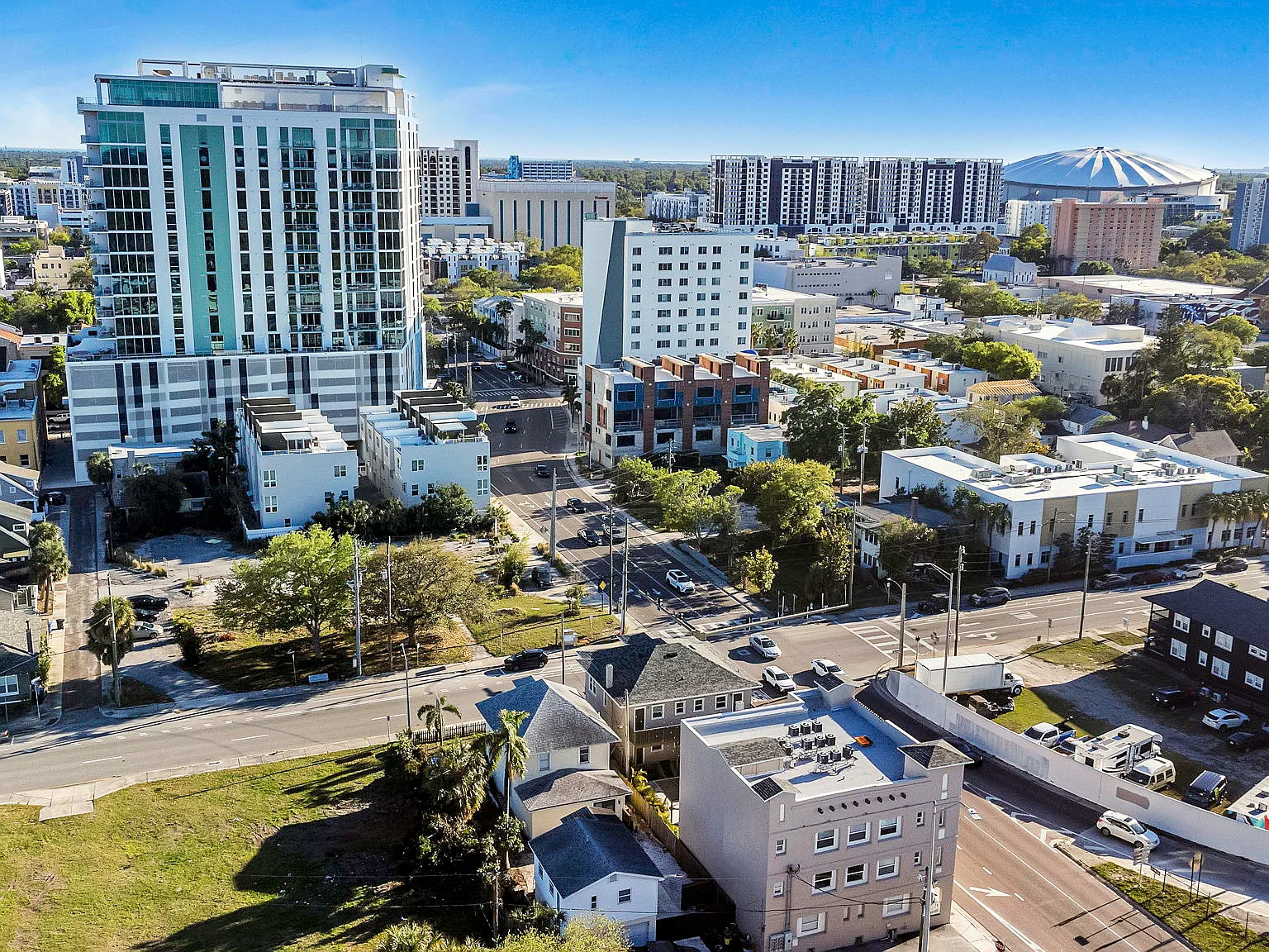1 bed, 550 sqft, $1,749 — Photo 1