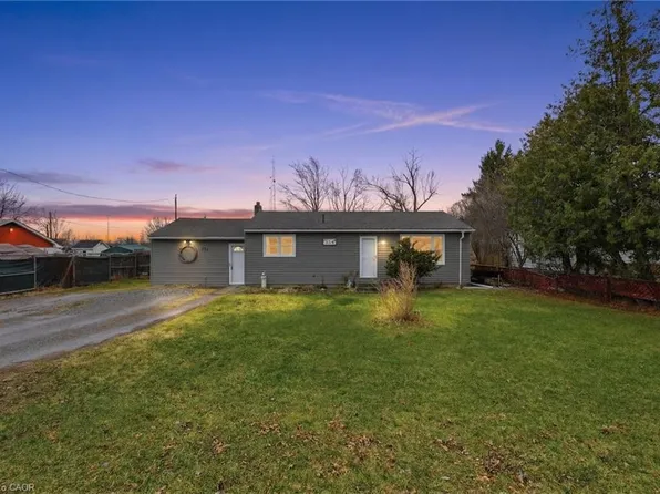 354 McNeilly Rd, Hamilton, ON L8E 5H4