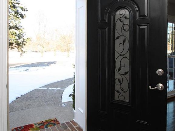 4th image of 608 Gatehouse Ln