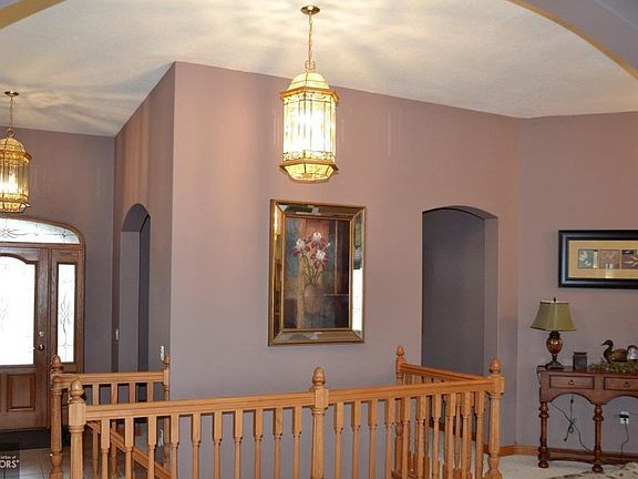 5th image of 1018 Oakland Dr