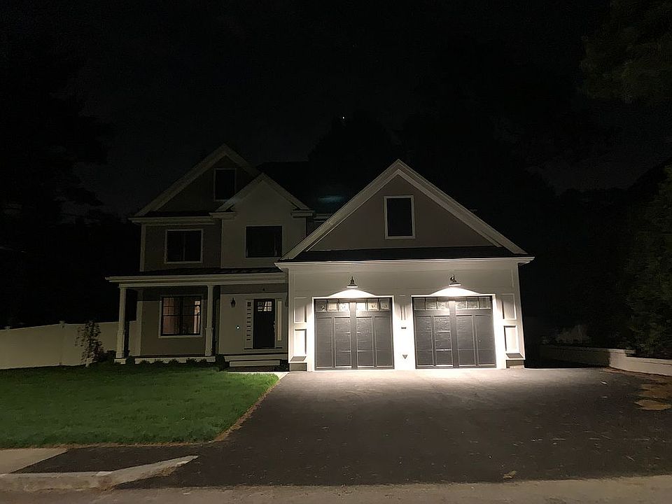 2nd image of 4 Broad Meadow Rd