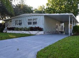 5872 Camelot Drive South, Sarasota, FL 34233