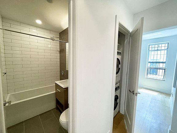 2nd image of 514 E 12th St APT 16