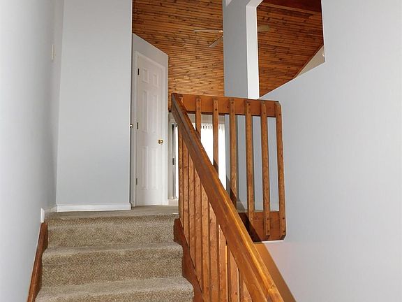 2nd image of 2529 Knightsbridge Ln