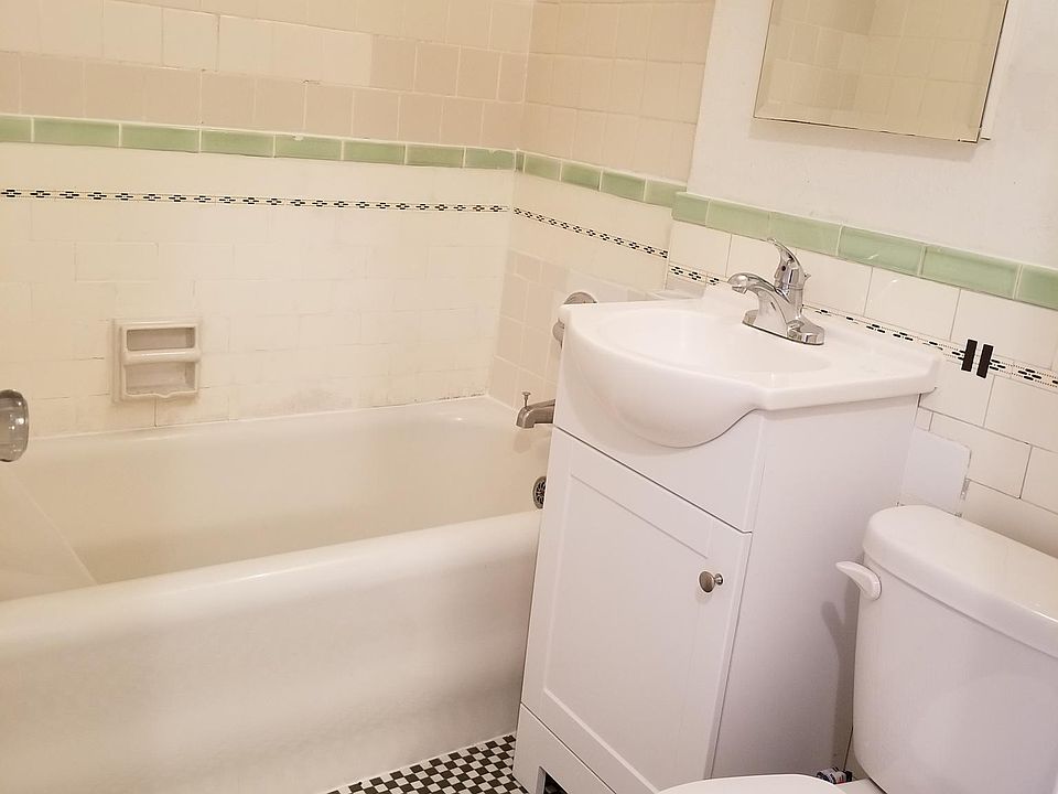 2nd image of 620 Jones St #8