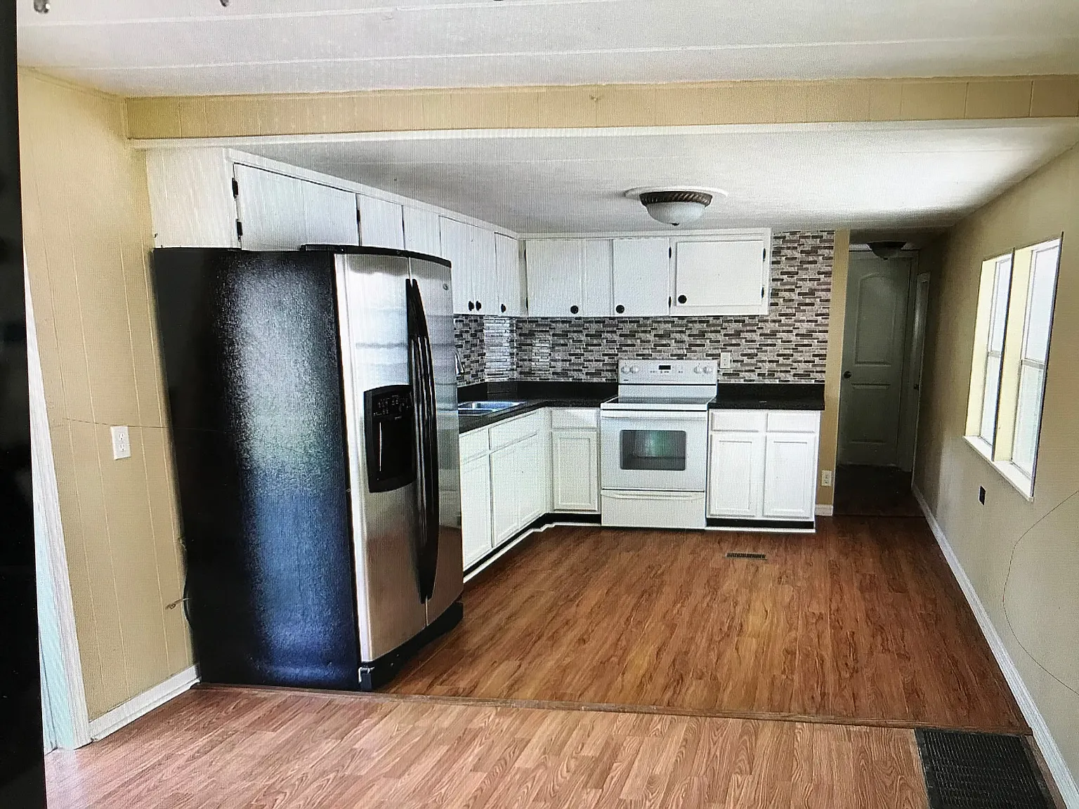 2 bed, 750 sqft, $1,125 — Photo 4