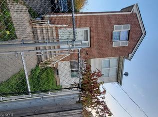 199 16th Ave, Newark, NJ 07103