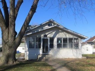 617 24th Ave, Moline, IL 61265