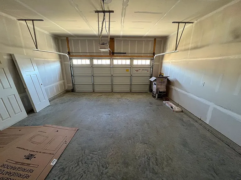 15926 Long Meadow Way — Photo 20