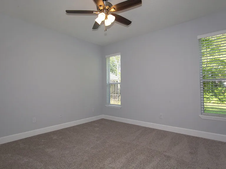 3219 Oberlin Ave — Photo 17