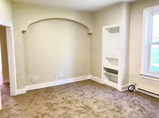880 South St, Pottstown, PA 19464