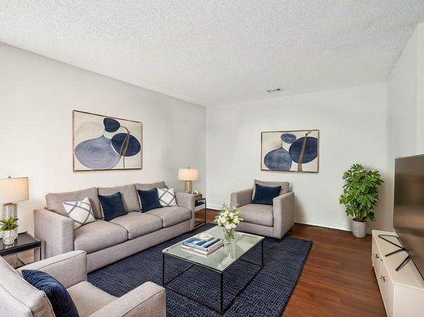 3611 University Dr APT 10E