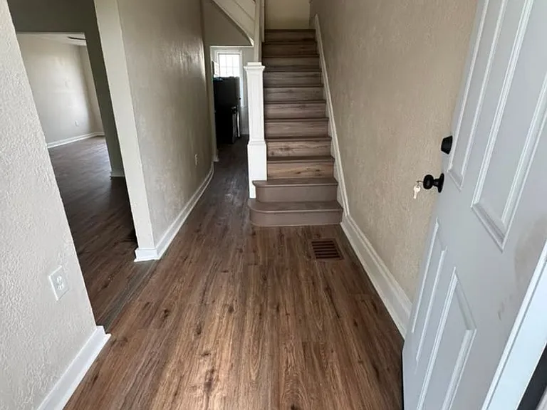 1124 Race St — Photo 2