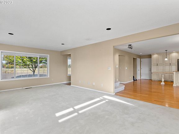 4th image of 3020 SW 325th Ave