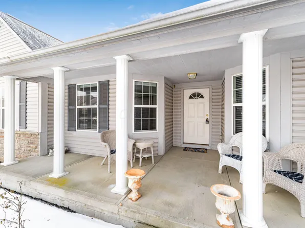 7861 Narrow Leaf Dr, Blacklick, OH 43004