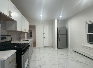 23 Valley Pl APT 2, Edgewater, NJ 07020