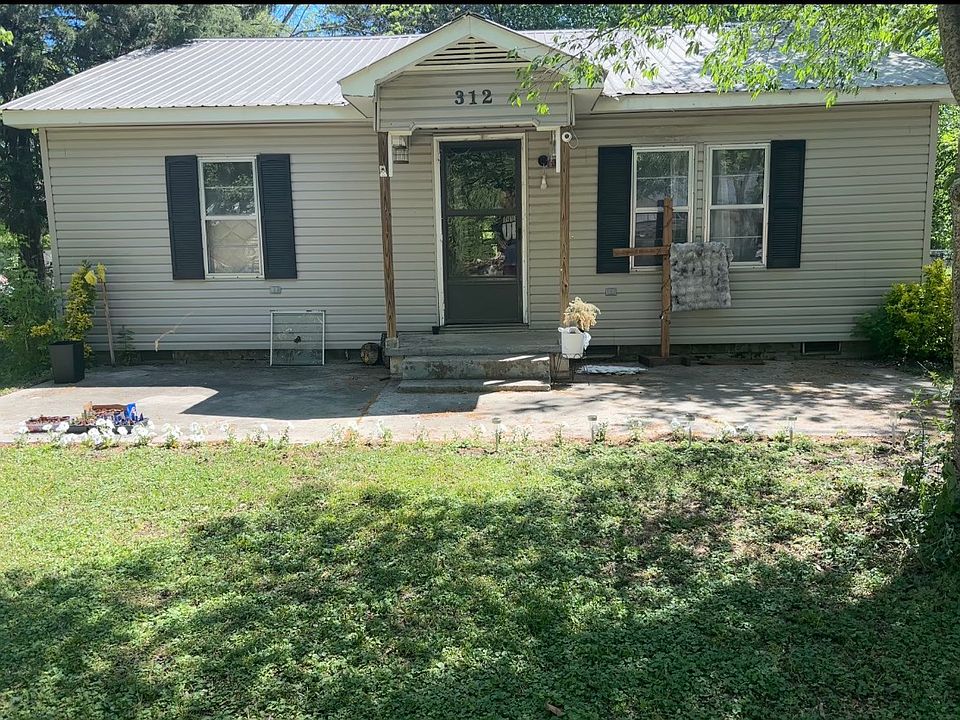 1st image of 312 Self Ave NE #312