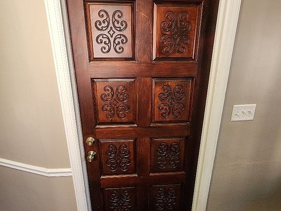 5th image of 1306 N Broom St Office 1