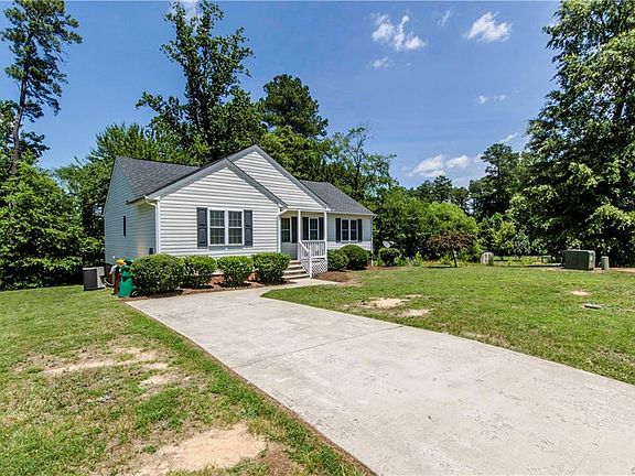 4th image of 1661 Dinwiddie Ct