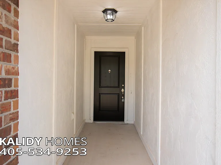 12925 NW 3rd Ter — Photo 2