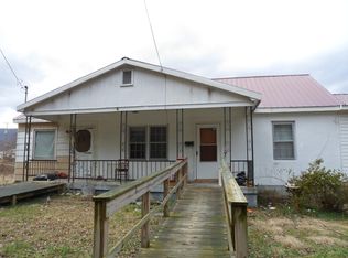 108 Hill St, Narrows, VA 24124