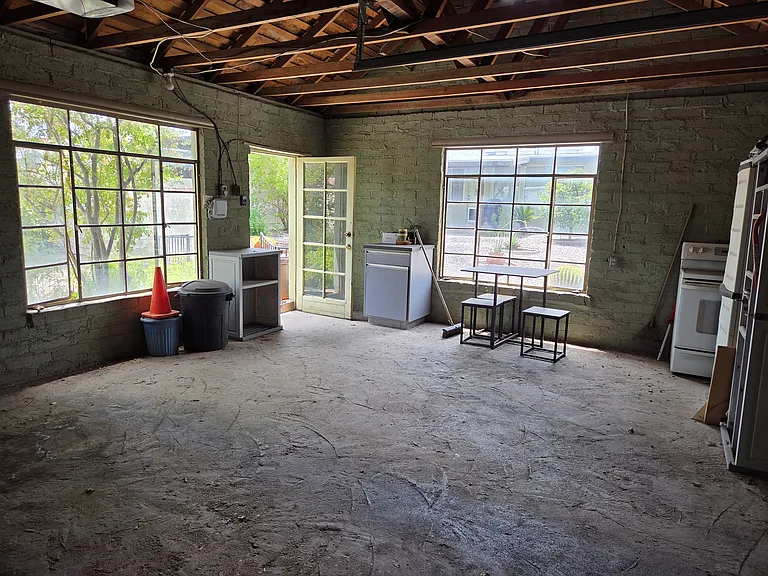 2501 E Drachman St — Photo 24