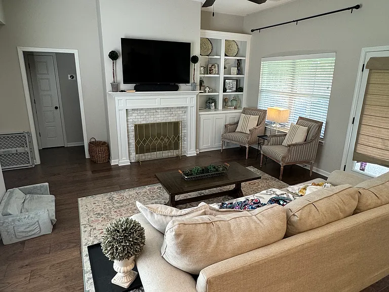 3777 Dawnwood Cir W — Photo 4
